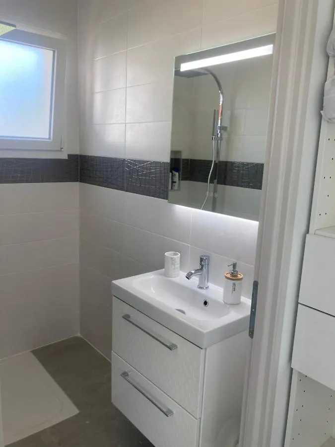アパート Suite Privee Avec Piscine モントーバン