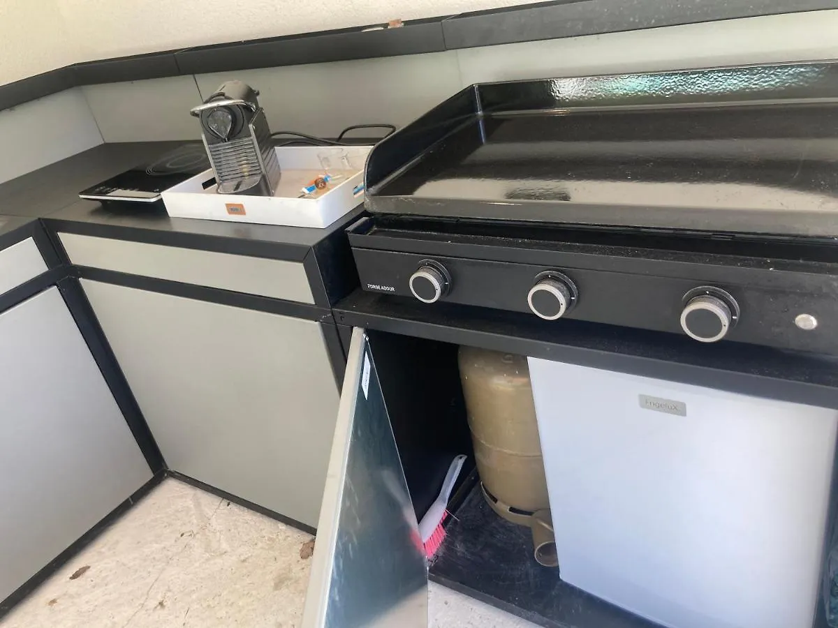 Suite Privee Avec Piscine モントーバン 0*,  フランス